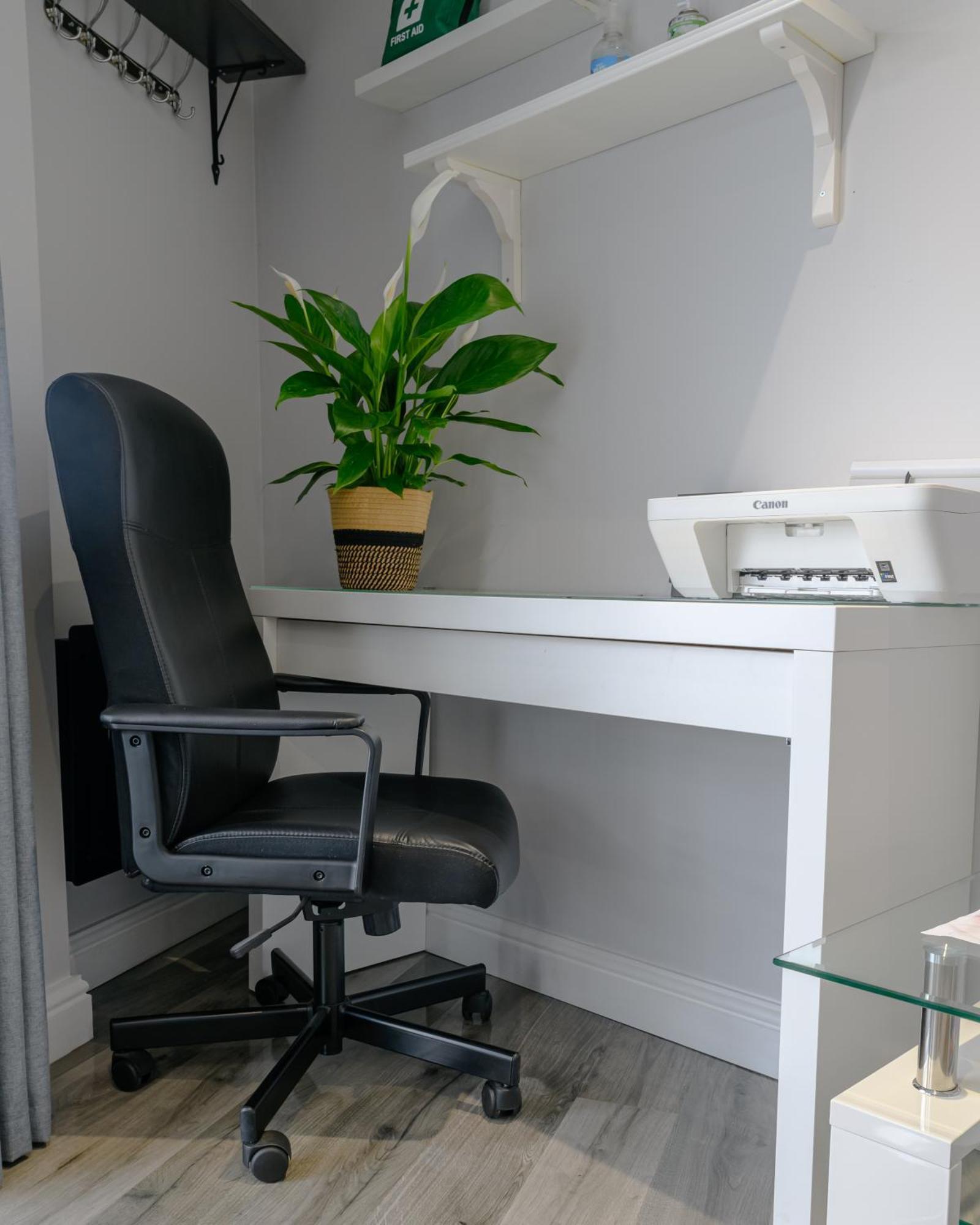 Luxury One Bedroom Guesthouse M6, Junction 10 Walsall Willenhall Extérieur photo